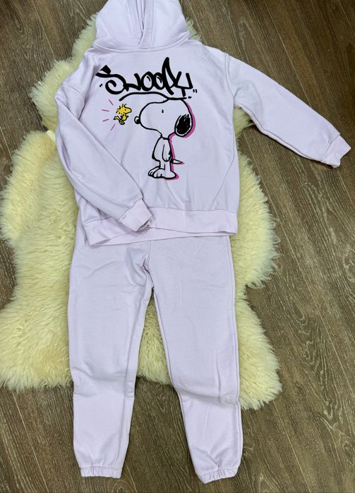 Спортивний костюм на дівчинку