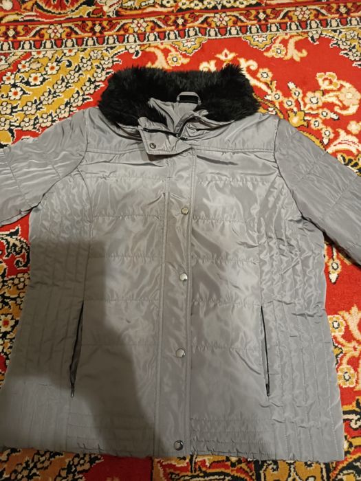 куртка жіноча демісезон Laura Torelli розмір 52укр.