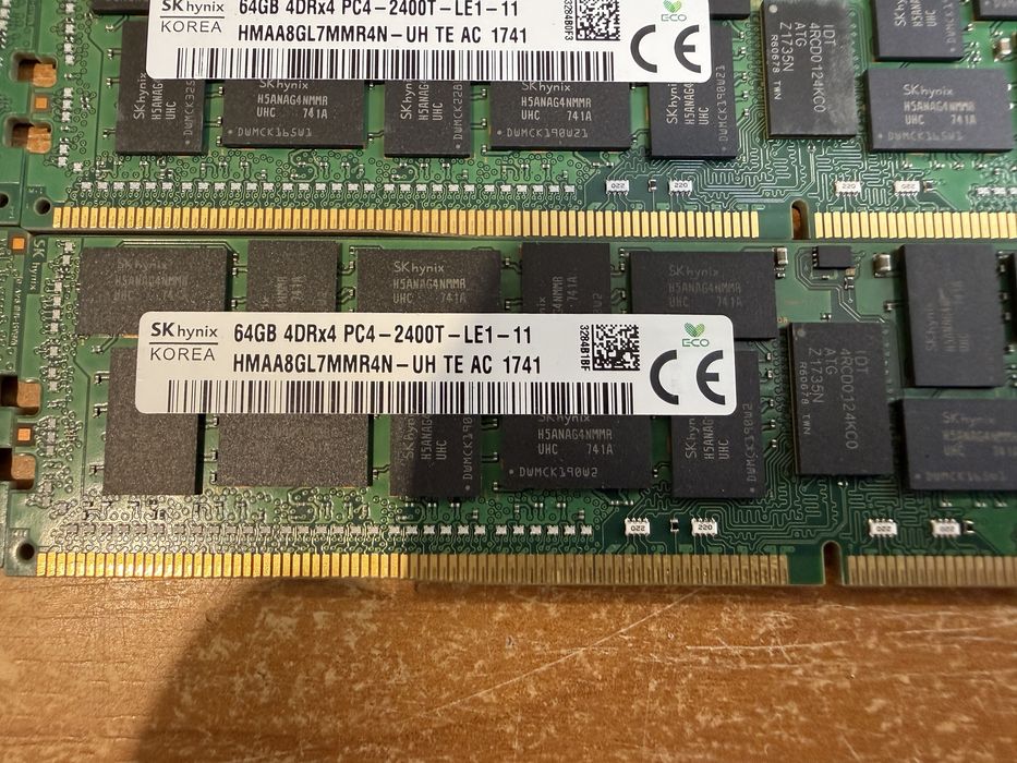 Серверна пам'ять DDR4 64Gb 4DRx4 PC4-2400T ECC REG 2400Mhz