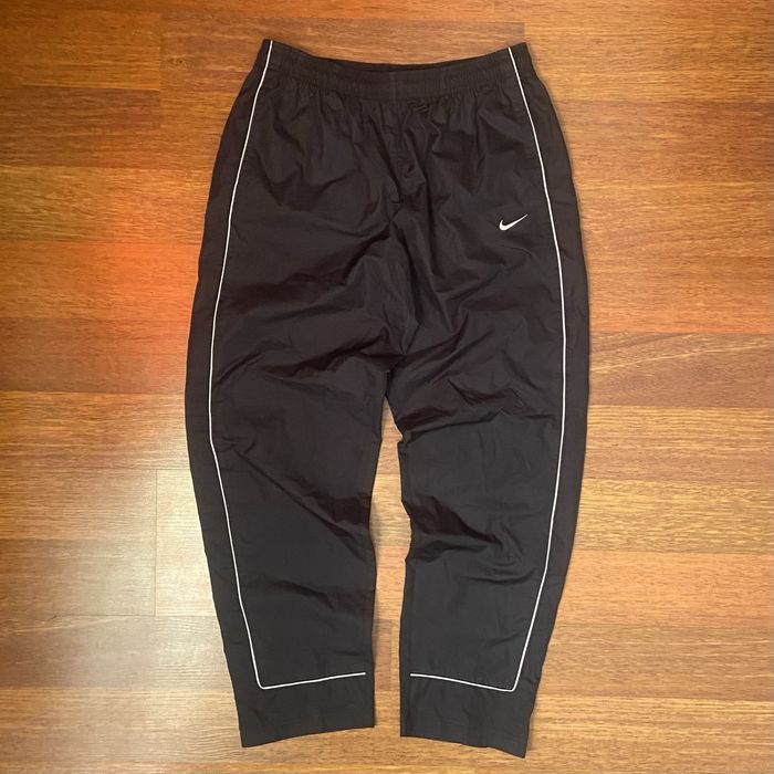 Вінтажні нейлонові штани nike