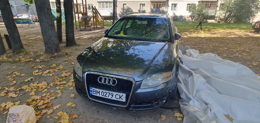 AUDI a4b7 2.5 дизель.
