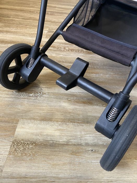Cybex Mios прогулянкова коляска