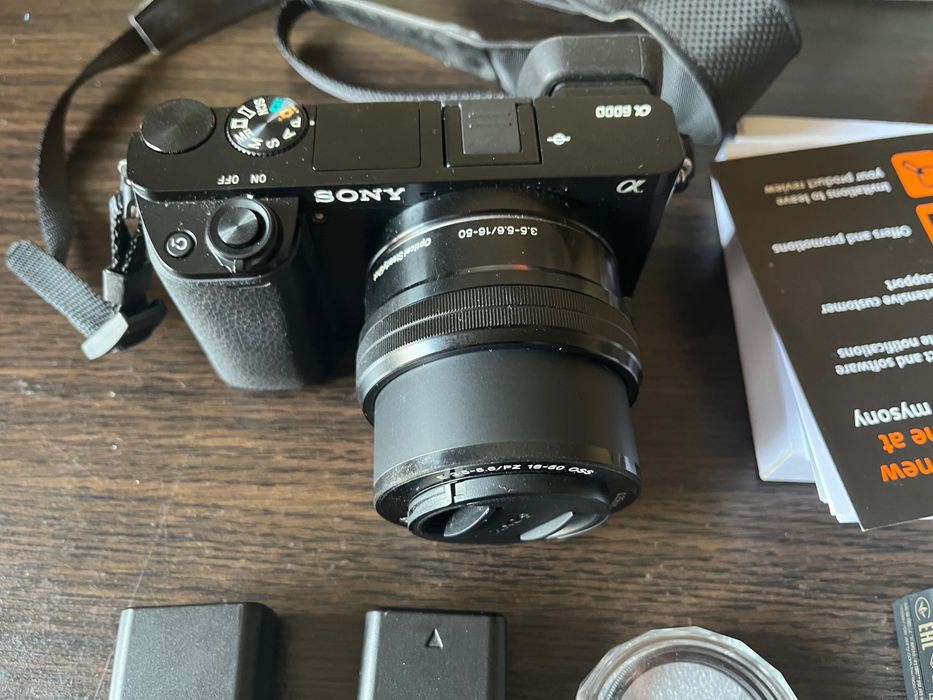 Sony A6000 câmera de video e fotografia ILCE-6000L Lente E PZ 16-50mm F3.5-5.6 OSS
