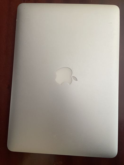 MacBook Air 13-inch 2017 + Apple magic mouse a pilhas