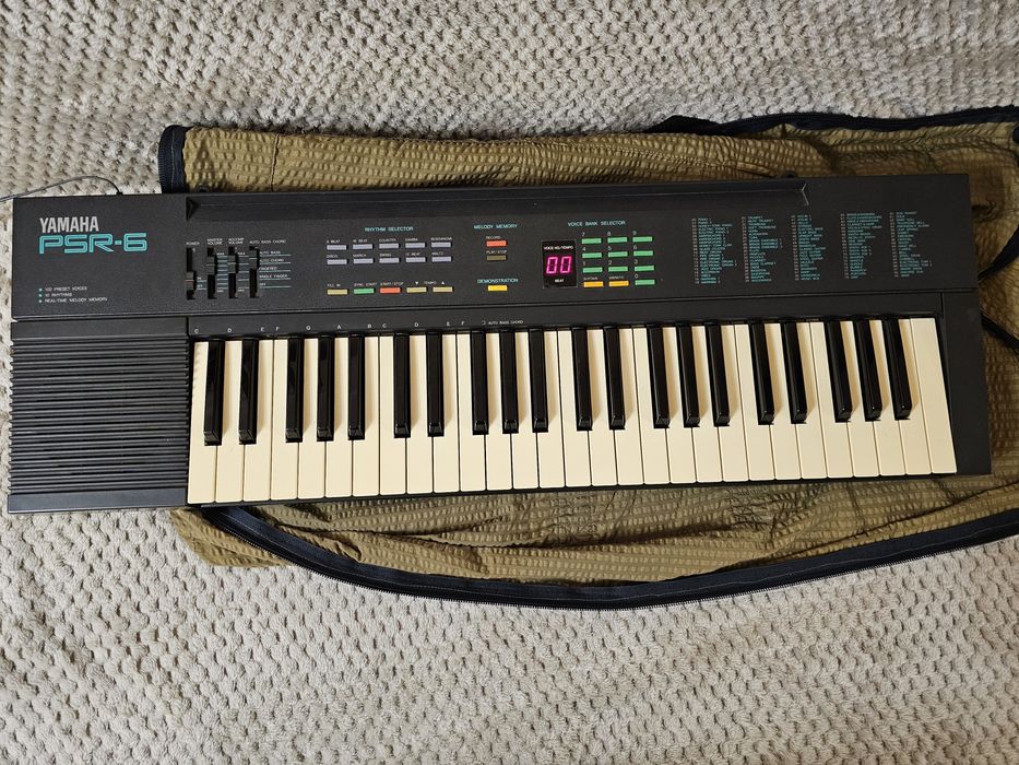 Синтезатор Yamaha PSR-6