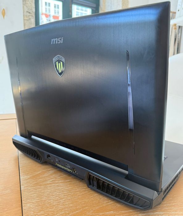 Vendo pc portatil MSI