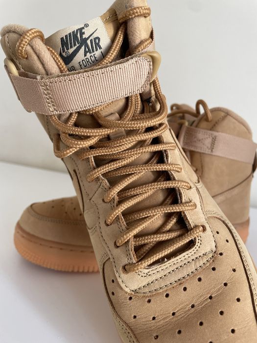 Ténis NIKE Air Force Camel