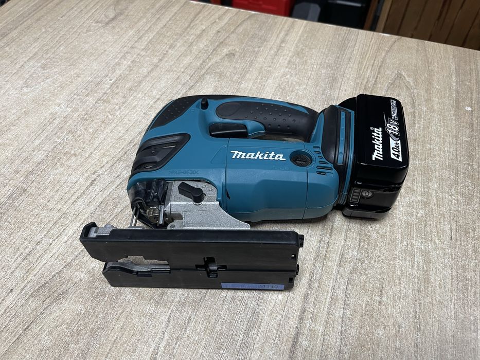 Makita DJV180 + BL1840 / акумуляторний лобзик Макіта