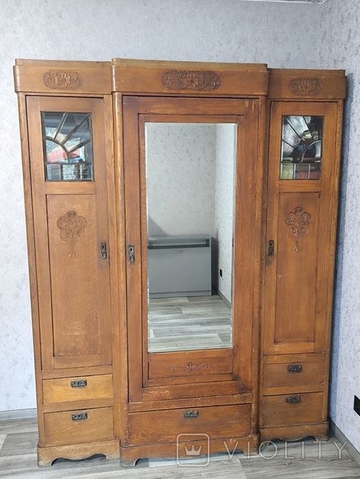 Стара дерев'яна шафа 163-203см СРСР