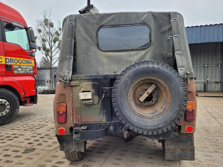 Samochód terenowy UAZ-469B z wojska w całości lub na części
