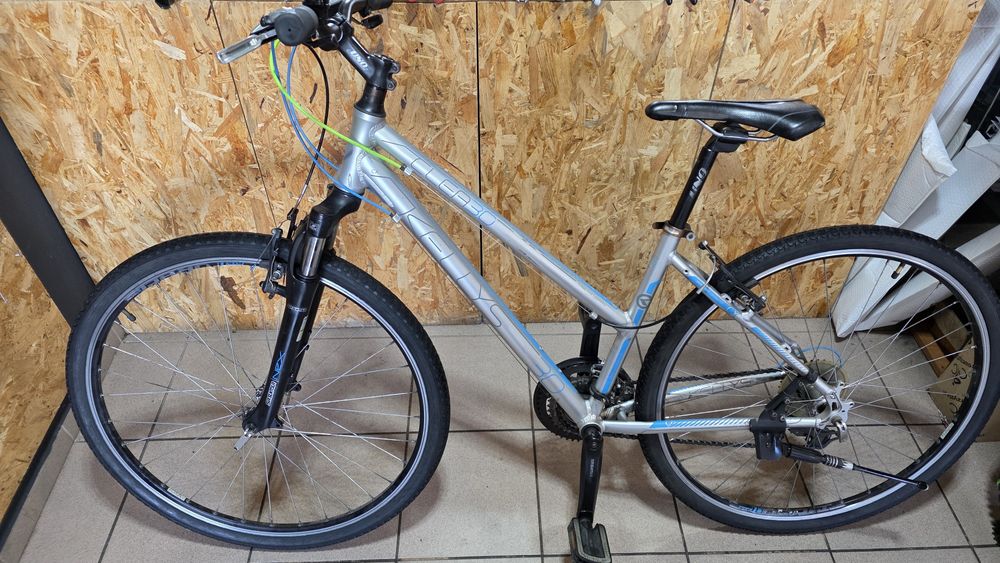 Rower 28". KELLYS. Alu