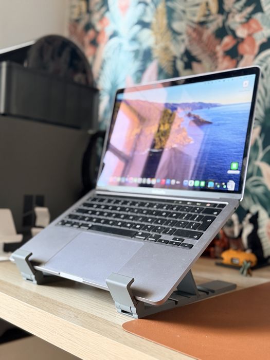 Suporte de Notebook — Leve, Prático e Portátil