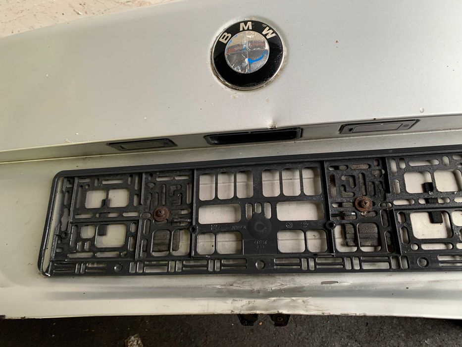 BMW E60 Seria 5 Sedan Pokrywa Klapa Bagażnika Zamek Mikrostyk Srebrna