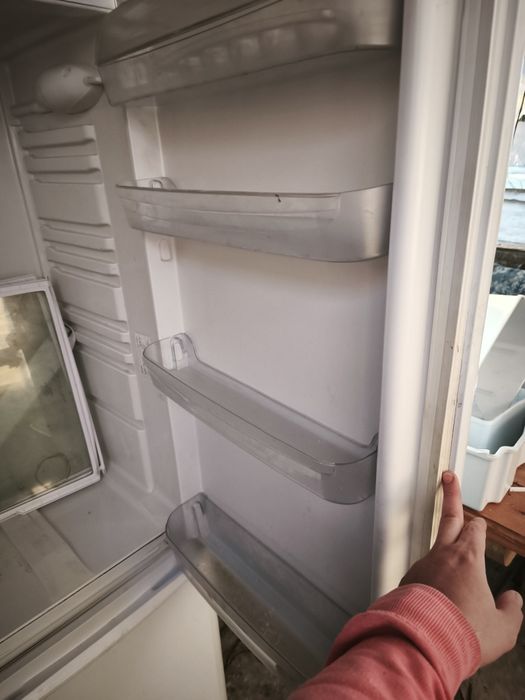 Indesit холодильник