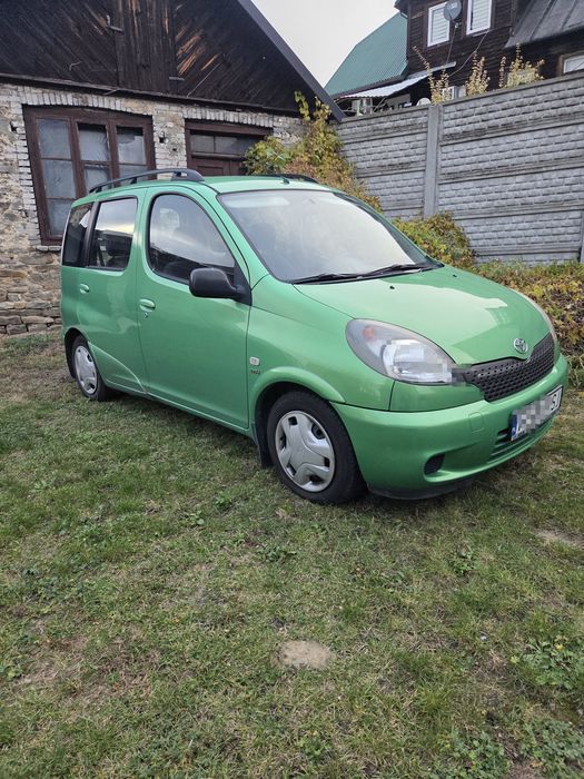 Toyota Avensis Verso