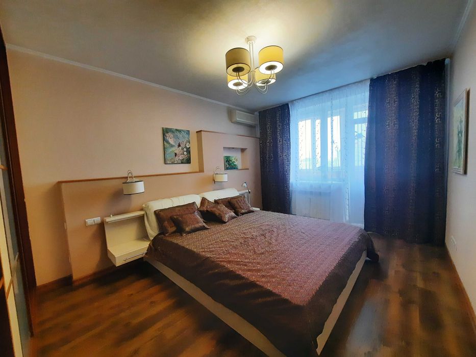 Бажана 16 3К Осокорки