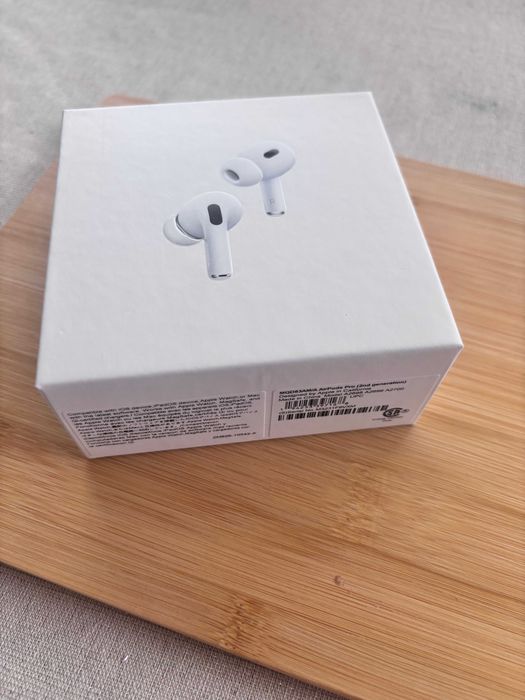 Oryginalne Apple AirPods Pro 2. generacji – Lightning – Pełny Zestaw