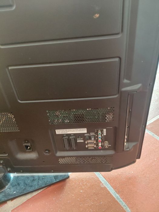 Televisão  LG  praticamente nova