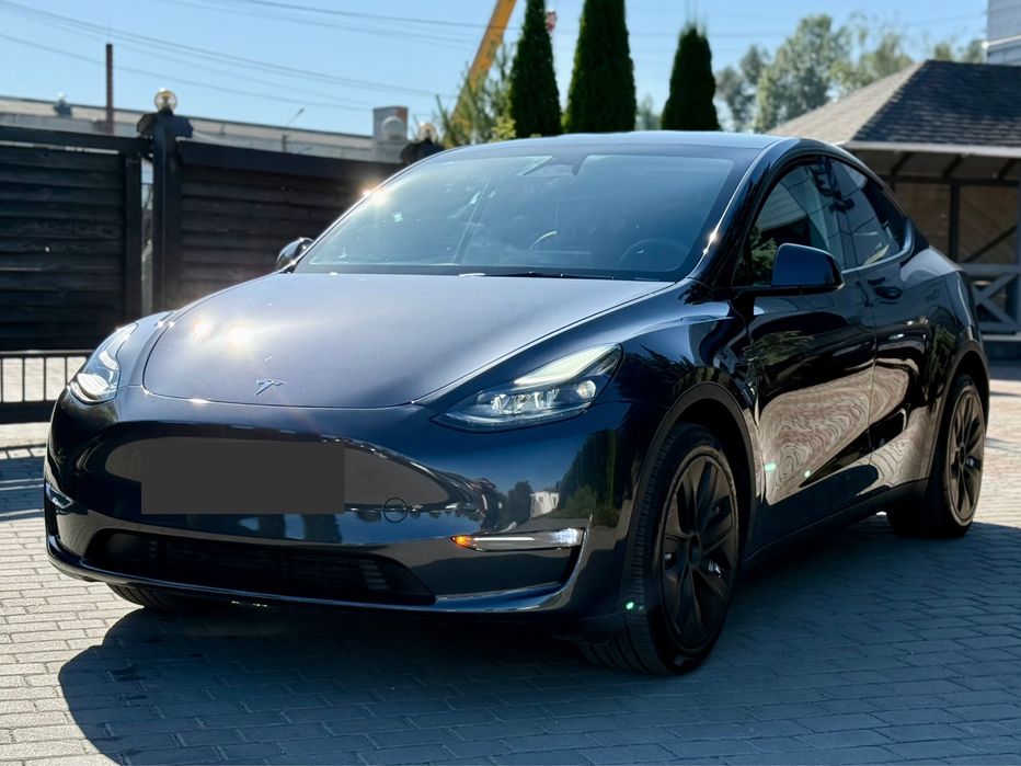 Продаю Tesla Model Y 2023 рік