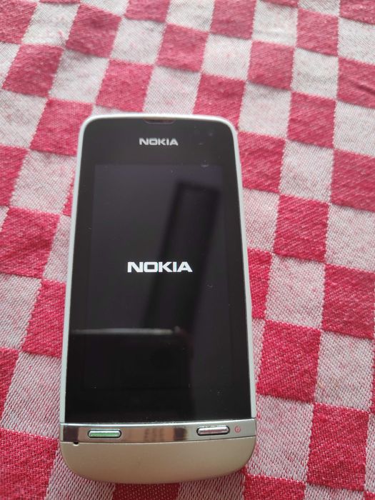 telemovel Nokia Asha 311