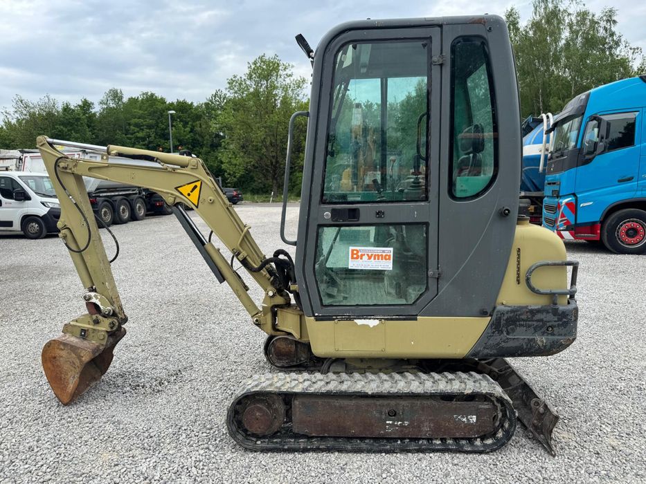 Minikoparka Yanmar B17 rozsuwane podwozie