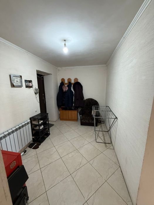 Продам трехкомнатную квартиру