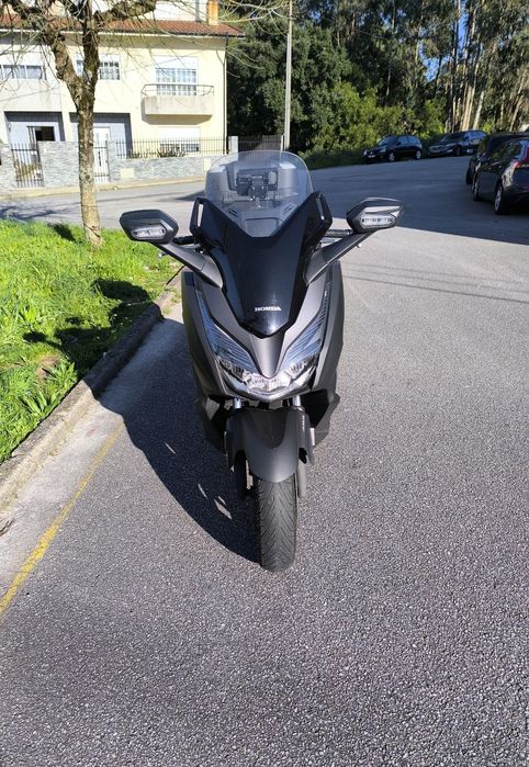 Honda Forza 125cc+HJC+Cardo HD+ Top case