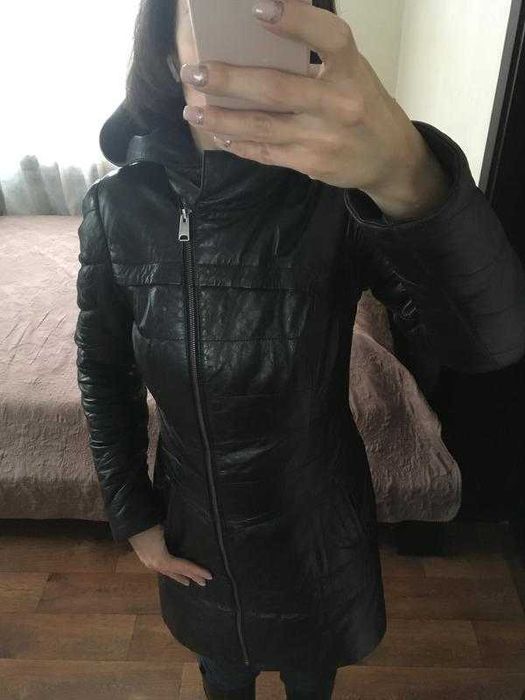 Шкіряне пальто стьобане