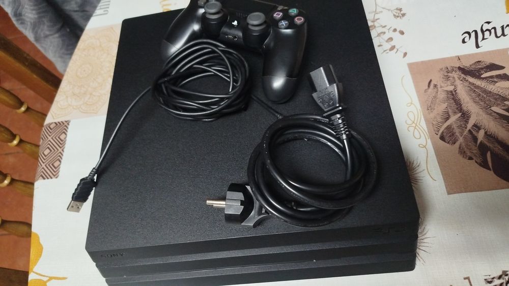 PS4 pro PlayStation 1tb