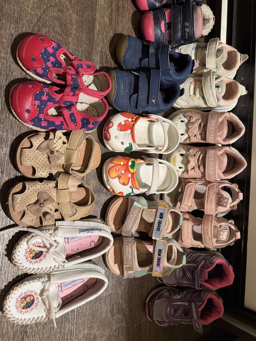 взуття для дівчинки 19 - 22 розмір