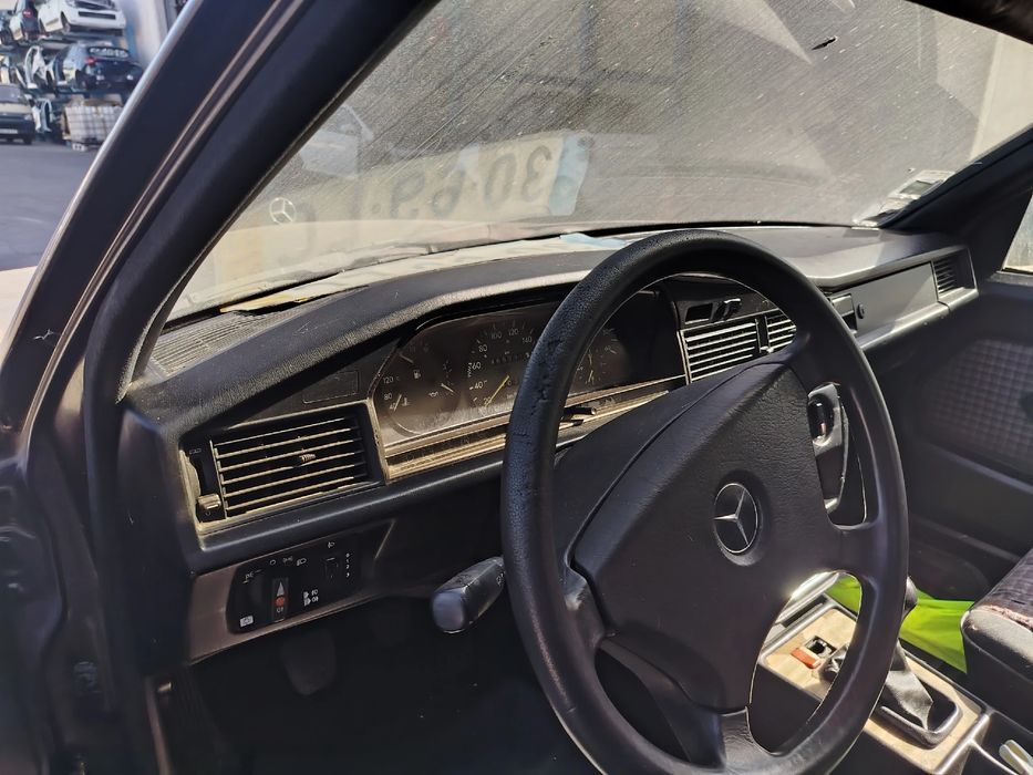 Para peças MERCEDES-BENZ 190 (W201)
