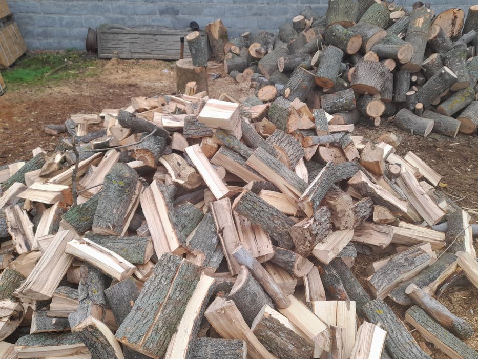 Дрова дубовые, твёрдых пород. Самая низкая цена!! ОПТ!