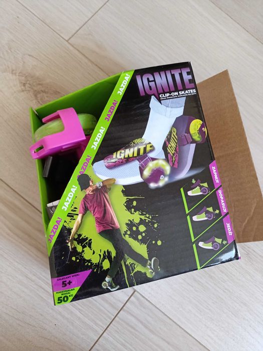 Wrotki IGNITE CLIP-ON Wielokolorowy rolki świecące na butyp