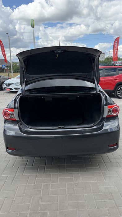 Toyota Corolla Тойота Королла 2013 р 1,8 бенз 6АКПП