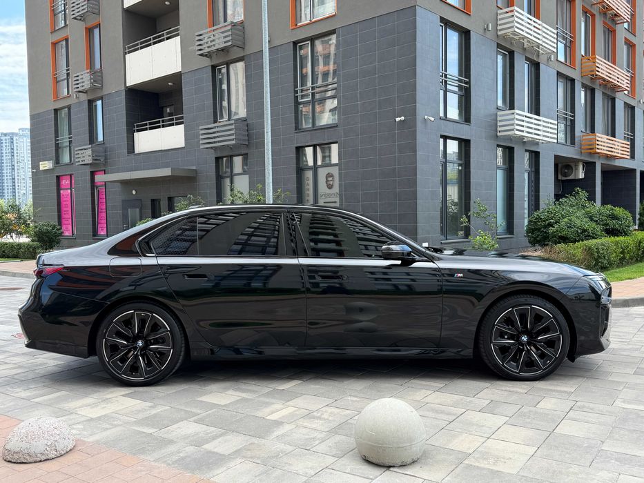 BMW 7 Series 2025 VIN WBA21EJ000CV85143 фото оголошення 8 з 24