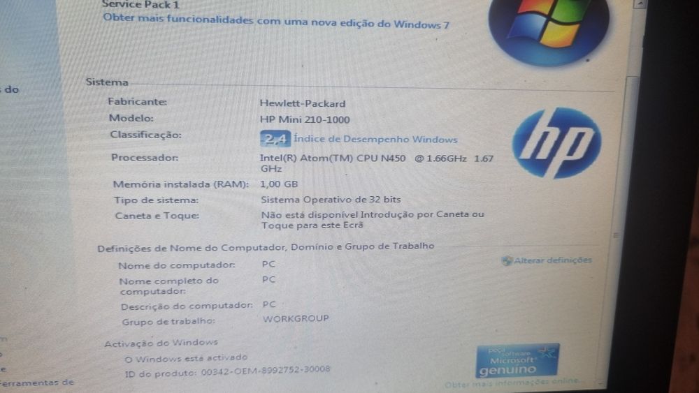 HP Mini 210 with charger64739764260609122