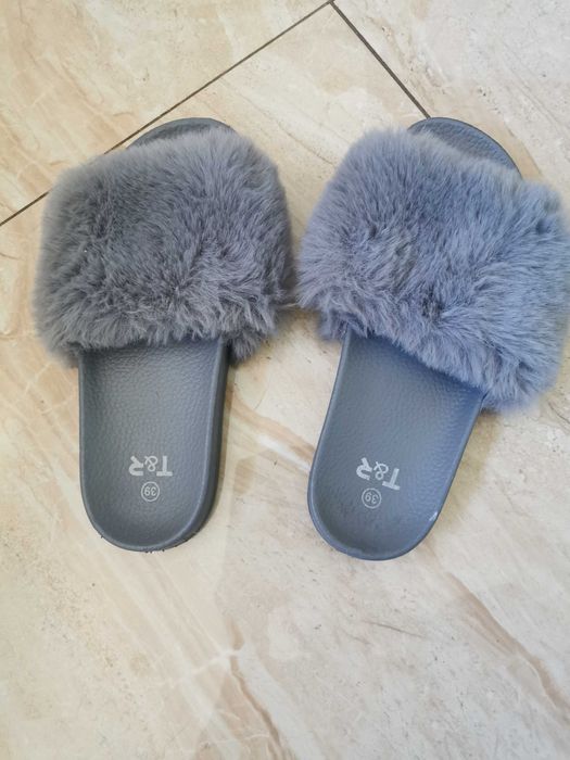 Klapki damskie Tom & Rose rozmiar 39