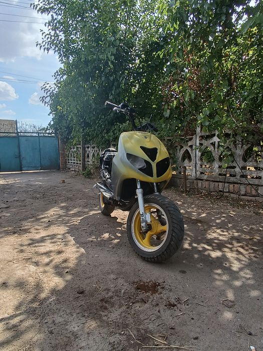 Продам мопед нужно заниматься движок заводился