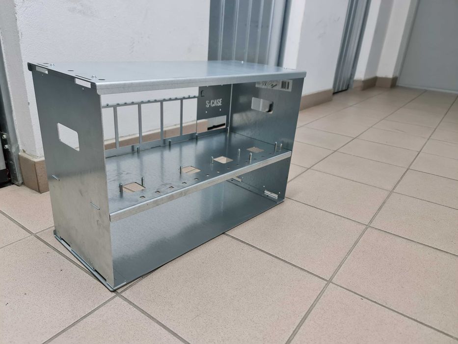 Obudowa serwerowa AI S-CASE 4 RAW / Serwer CASE pod krypto lub AI
