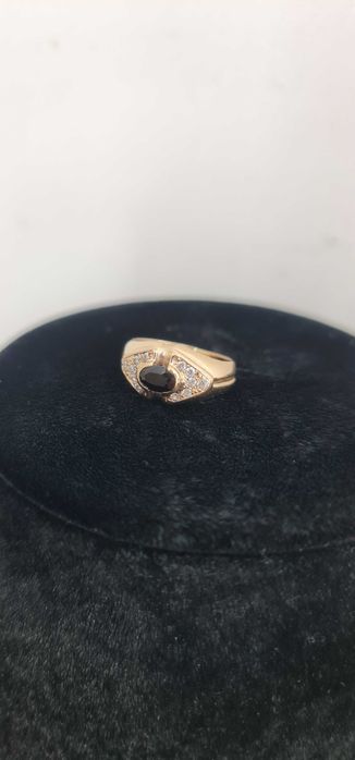 Wyrób Jubilerski Złoty Pierścionek z Kamieniem Próba 585 Waga 3.64g