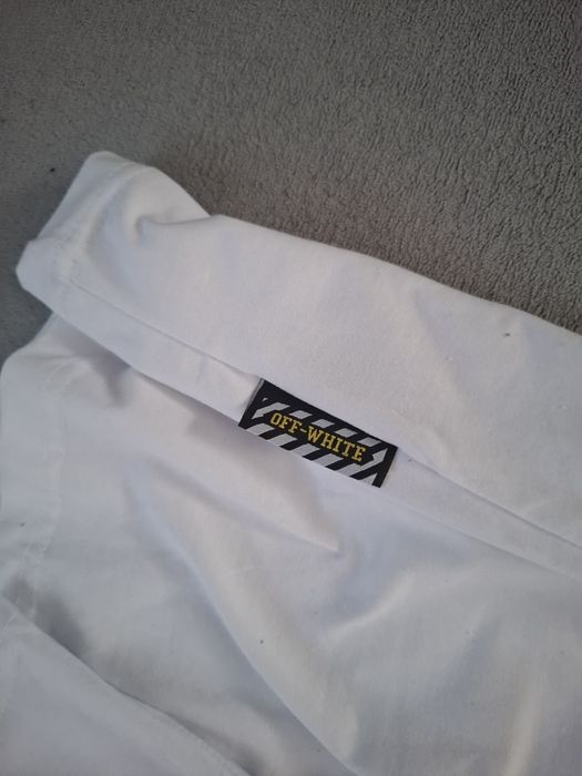 T-Shirt Off-White L nowy z metką w folii