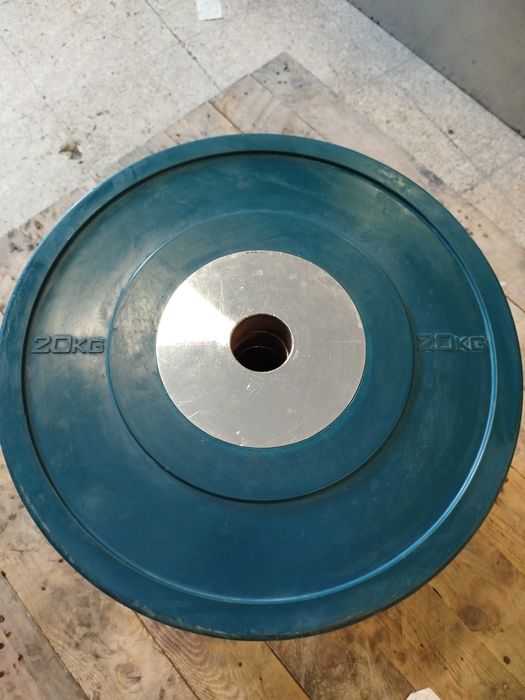 Discos Olimpicos de Competição + 2 Barras Olimpicas Pro 20kg