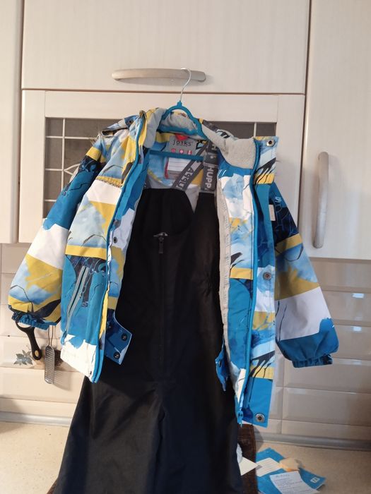 Продам зимний комплект на мальчика