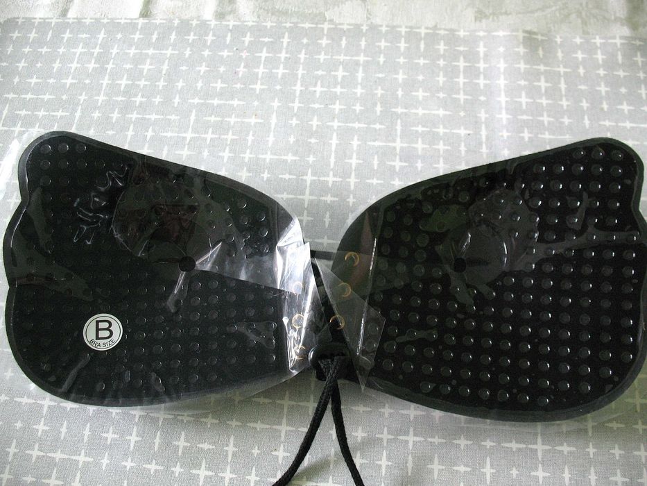 Biustonosz - Samonośny - miseczka B, ze ściągaczem