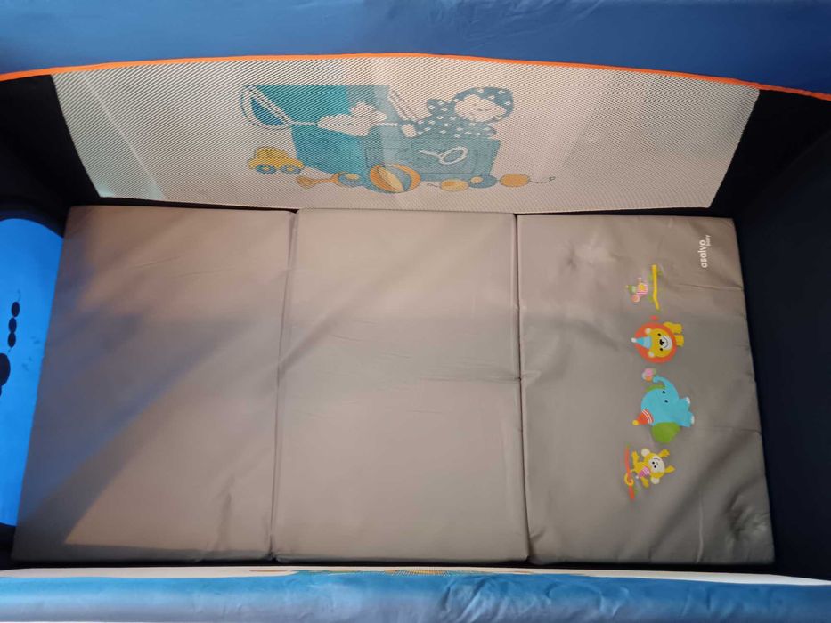Cama de viagem com colchão