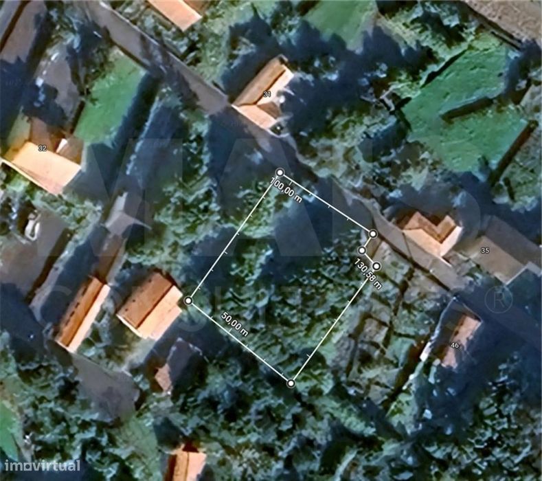 Terreno Urbano com Ruína