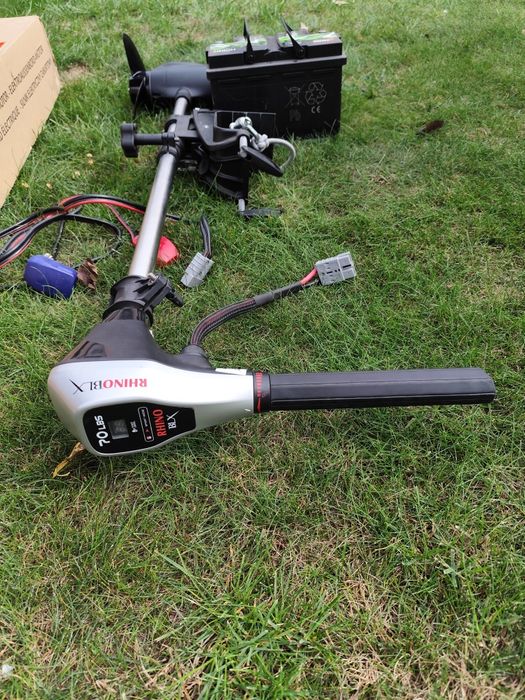 Sprzedam silnik elektryczny Rino 70 LBS z maksymizerem i z akumulatorem