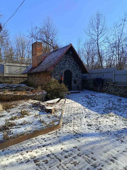 Продам гостьовий комплекс з сауною, басейном с.Войнівка