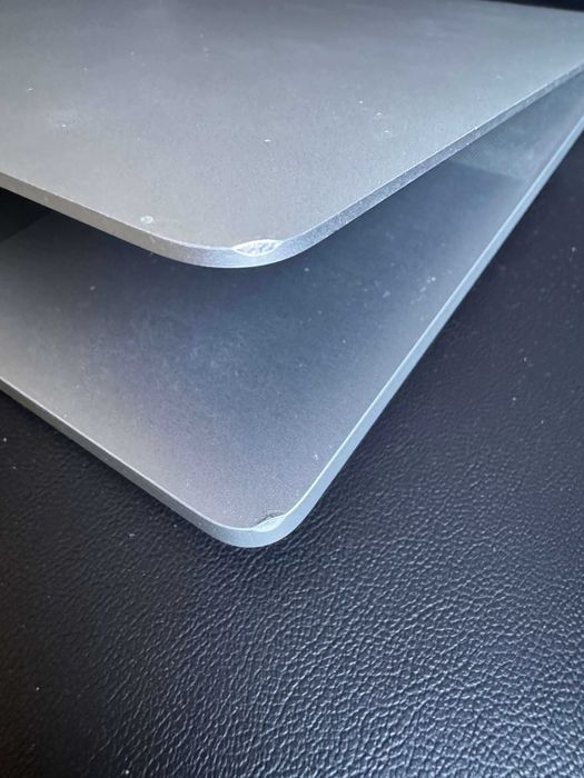 MacBook Pro 16" Intel Core i9 / 16 GB RAM / 1 TB SSD