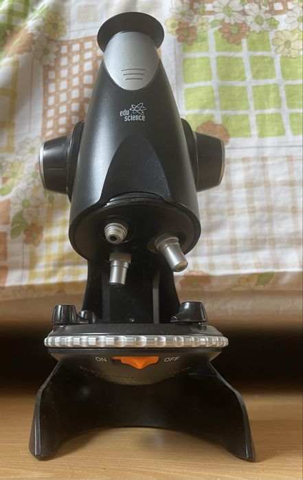 Microscópio para crianças